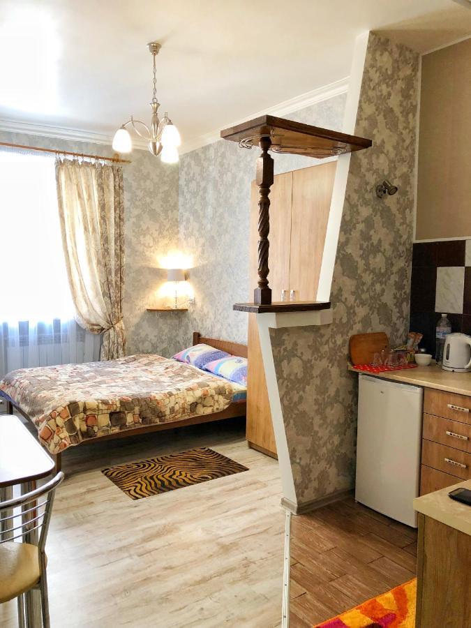 Apartments Near Rynok Square Лвив Екстериор снимка